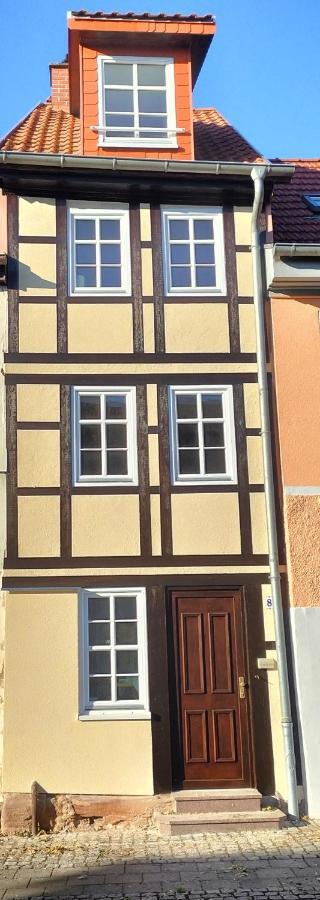 Schmal & Hoch - Willkommen Im Schmalsten Haus Von Bad Frankenhausen Extérieur photo