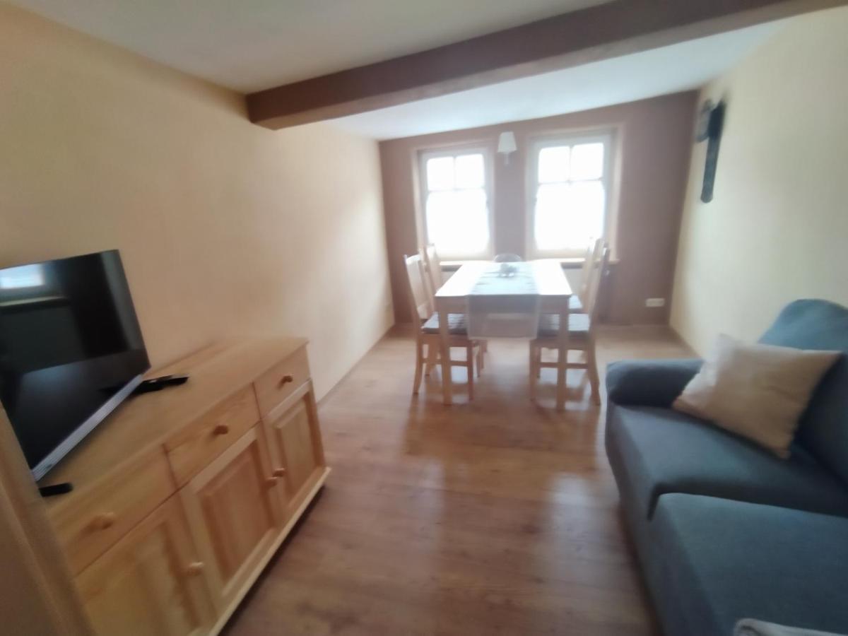 Schmal & Hoch - Willkommen Im Schmalsten Haus Von Bad Frankenhausen Extérieur photo