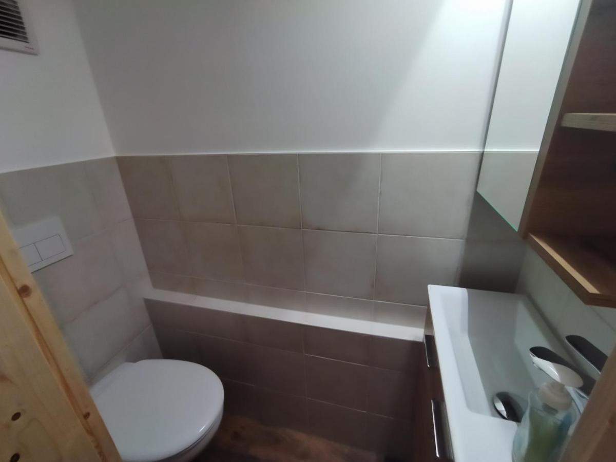 Schmal & Hoch - Willkommen Im Schmalsten Haus Von Bad Frankenhausen Extérieur photo