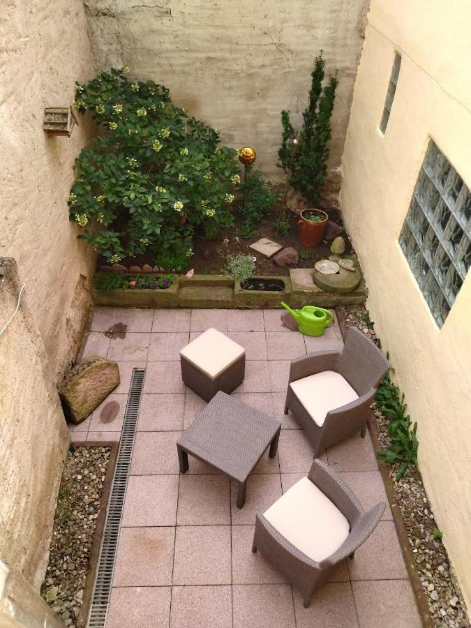 Schmal & Hoch - Willkommen Im Schmalsten Haus Von Bad Frankenhausen Extérieur photo